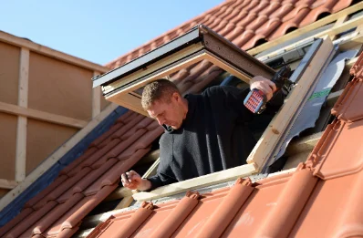 Pose de fenêtres de toit Velux à Gunstett